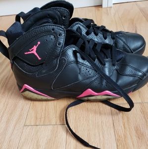 Nike Air Jordan 7 retro GG. Black/red sz 5.5Y